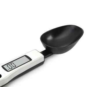 Compact Weighing Spoon with Batteries Included